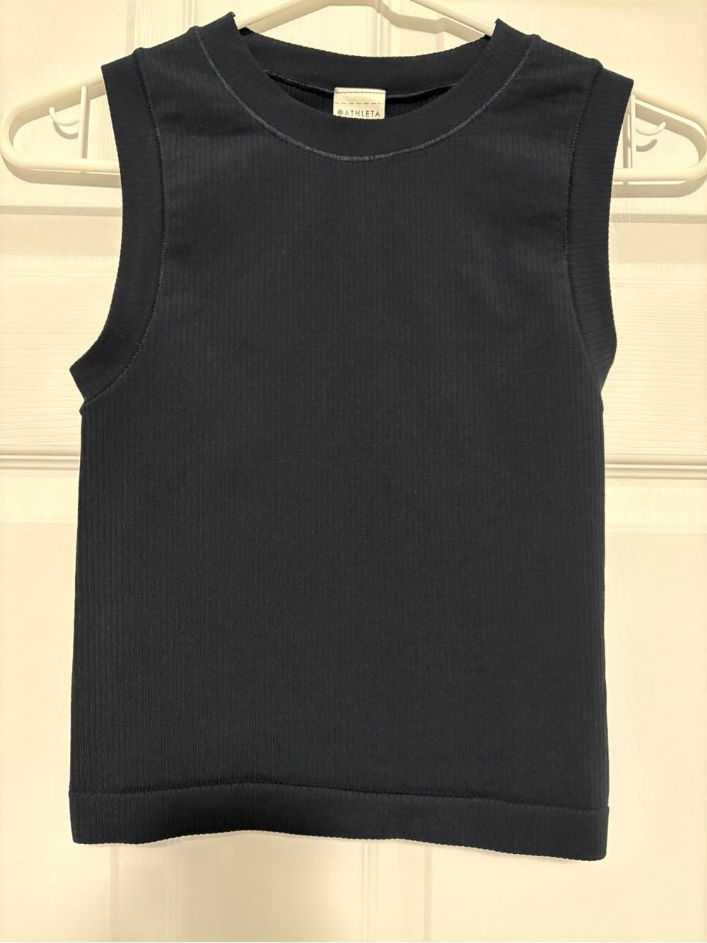 Athleta sleeveless cropped tank